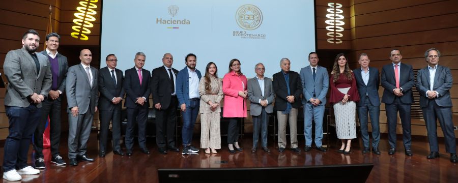 En Fiducoldex somos Grupo Bicentenario: Nuevo conglomerado financiero en Colombia En Fiducoldex somos Grupo Bicentenario: Nuevo conglomerado financiero en Colombia